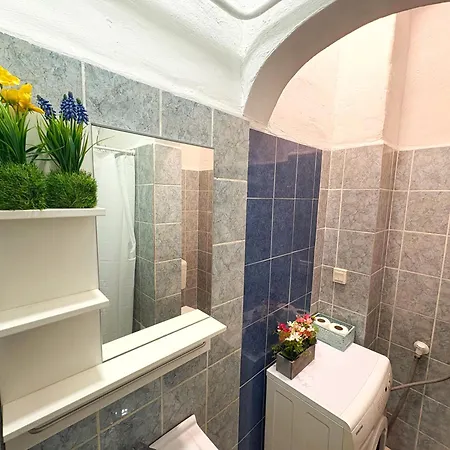 Private Apartment-7pax *