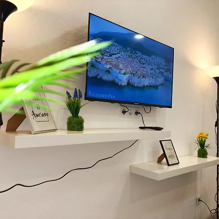 Private Apartment-7pax