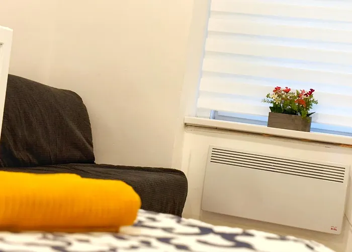 Private Apartment-7pax