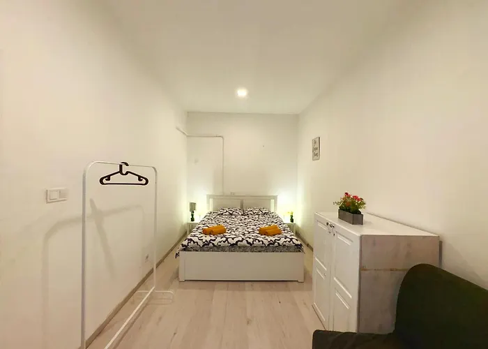 Private Apartment-7pax * Budapest