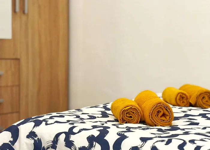 Private Apartment-7pax Apartman