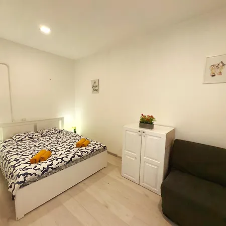 Private Apartment-7pax * Budapest