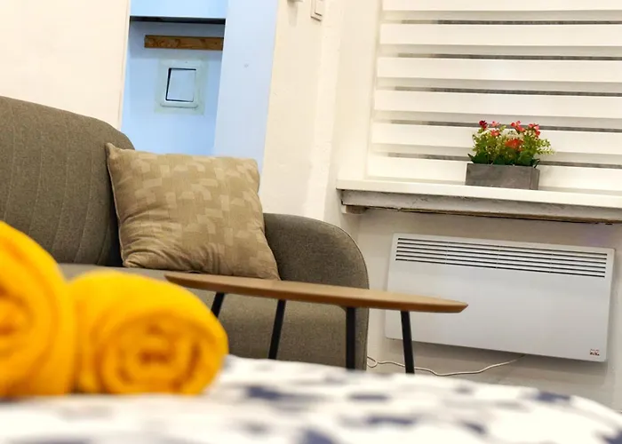 Apartament Private Apartment-7pax *